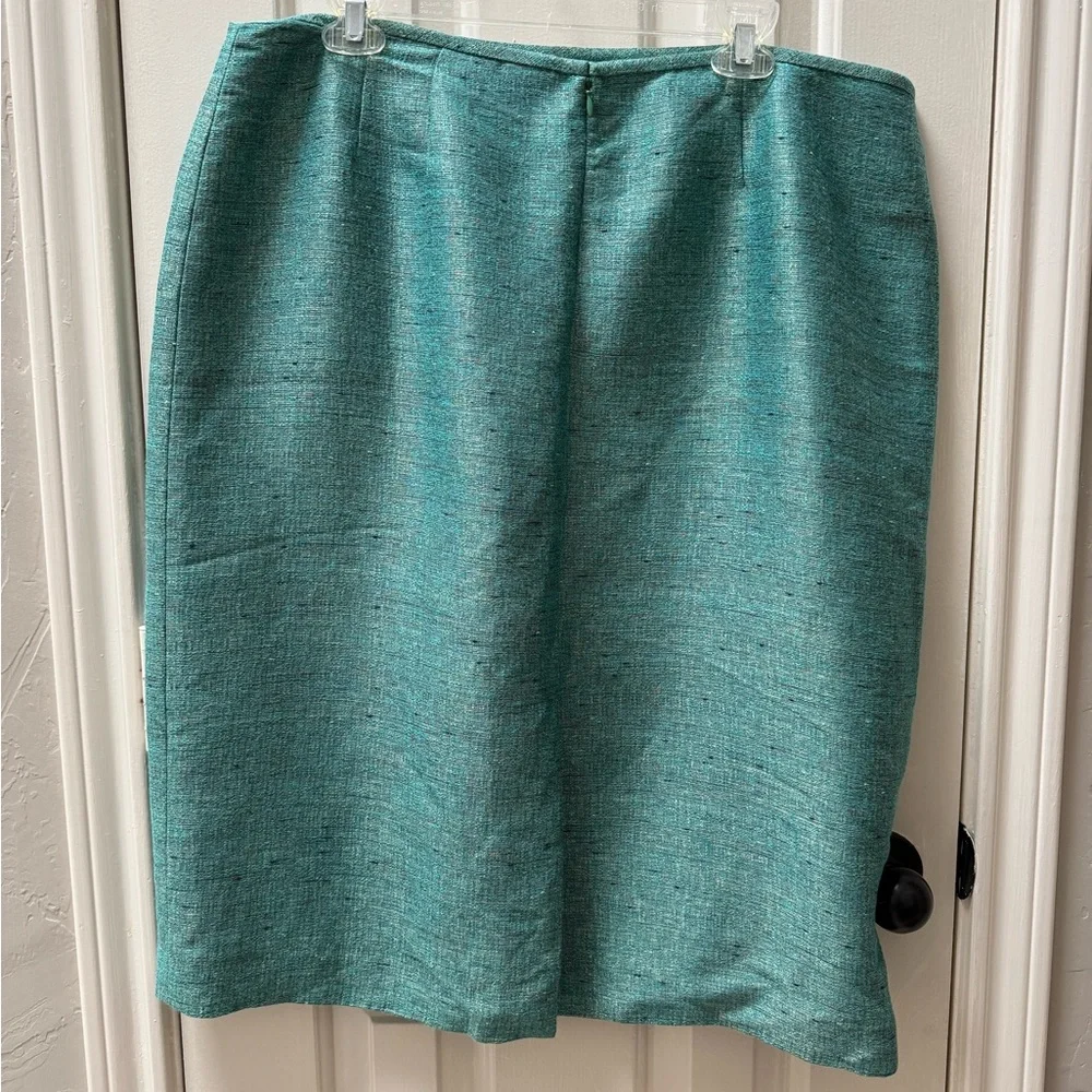 Kasper 18 Metallic Teal Boucle Tweed Skirt - Picture 2 of 3